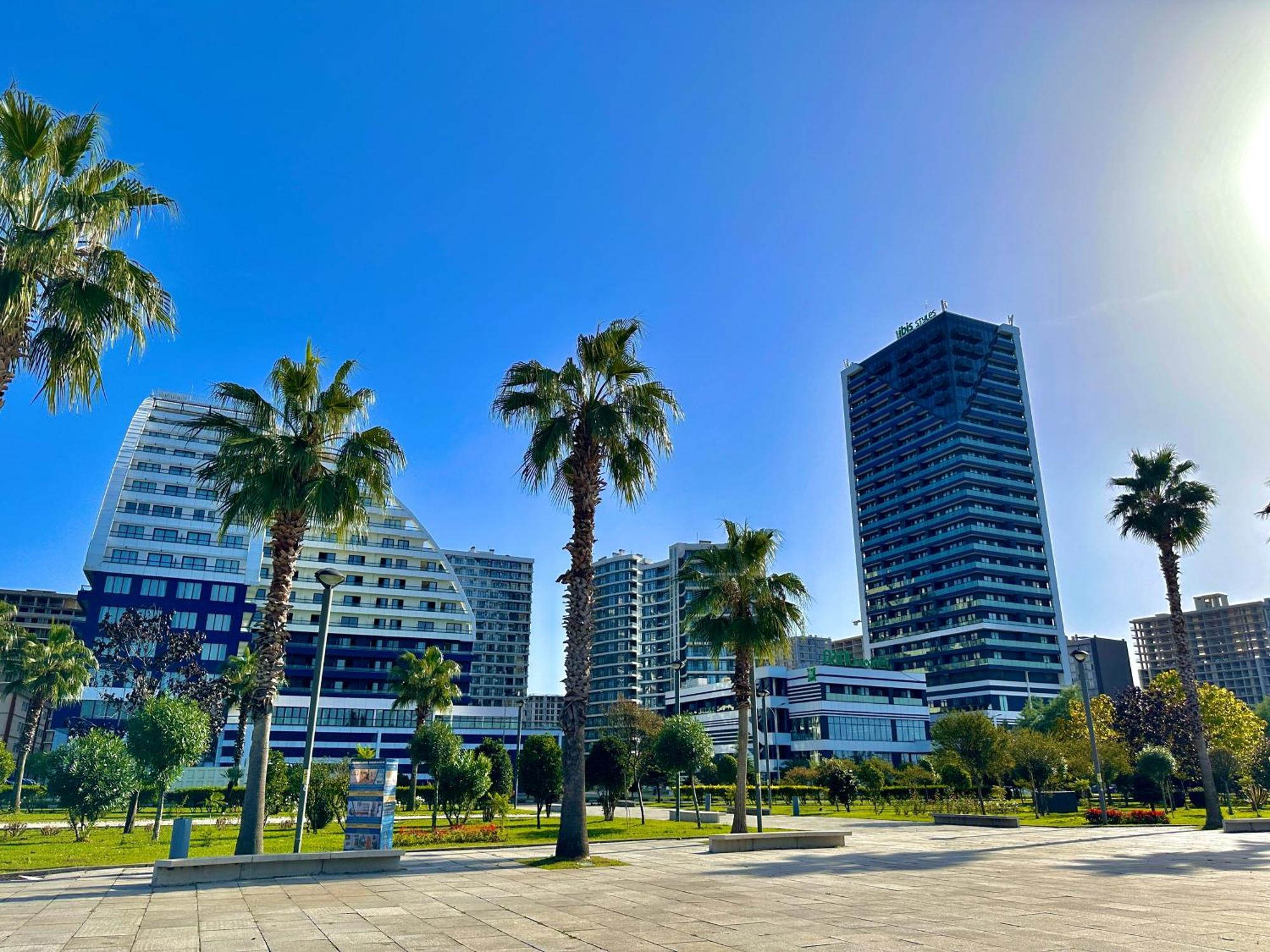 Batumi Boulevard Resort Extérieur photo