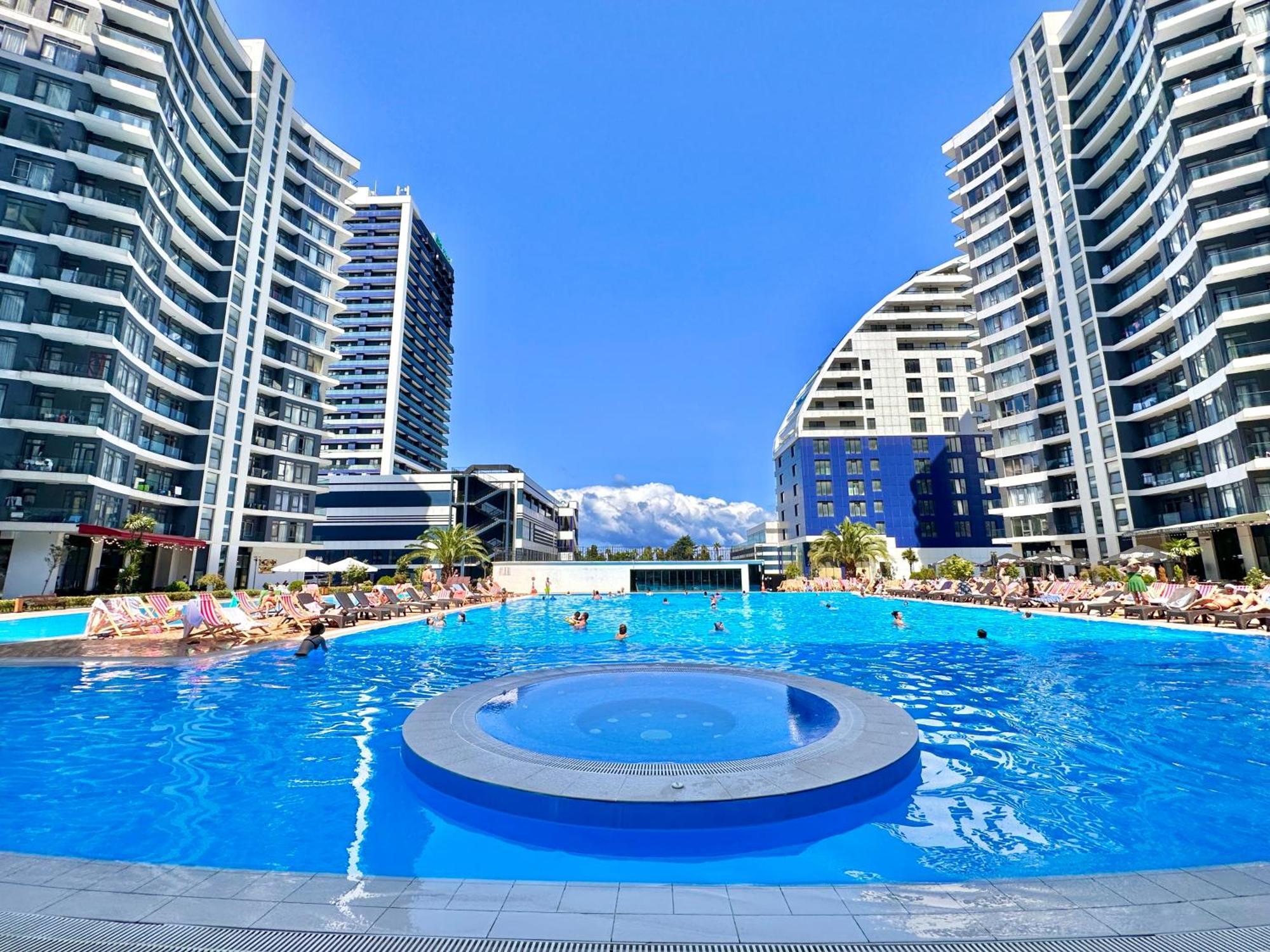 Batumi Boulevard Resort Extérieur photo
